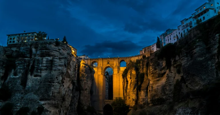 7 Escapadas de Fin de Semana para el Verano 2025 en España